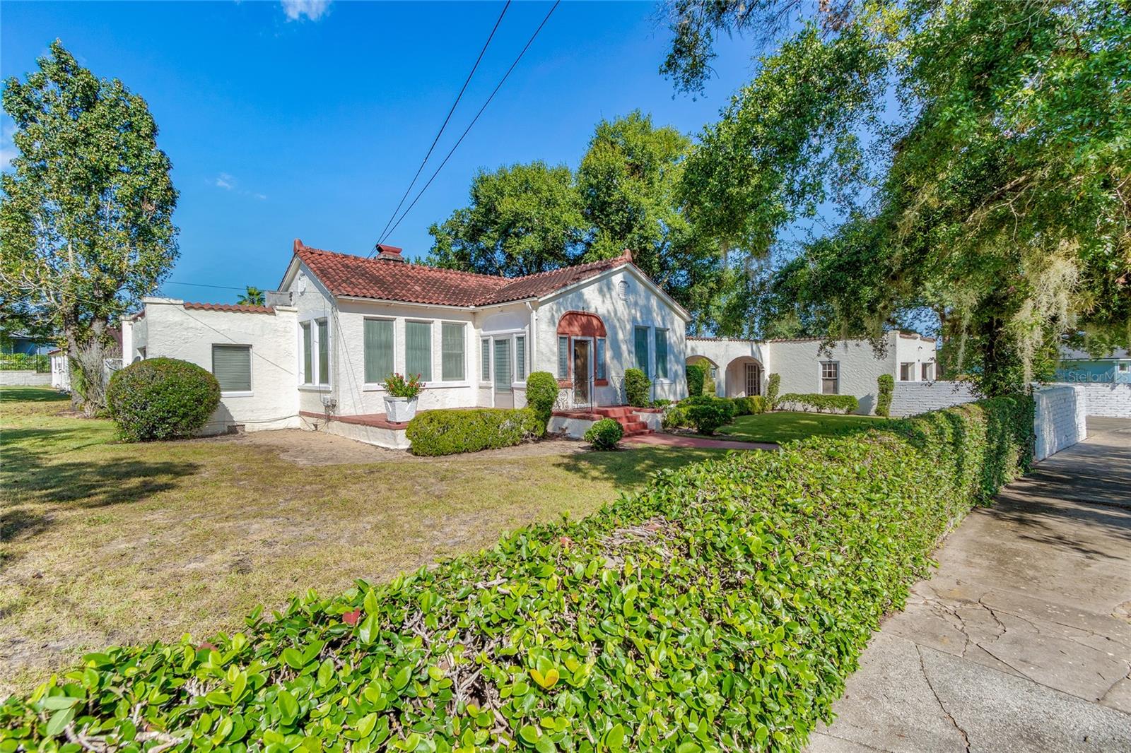 5 bed single family residence in MONTVERDE